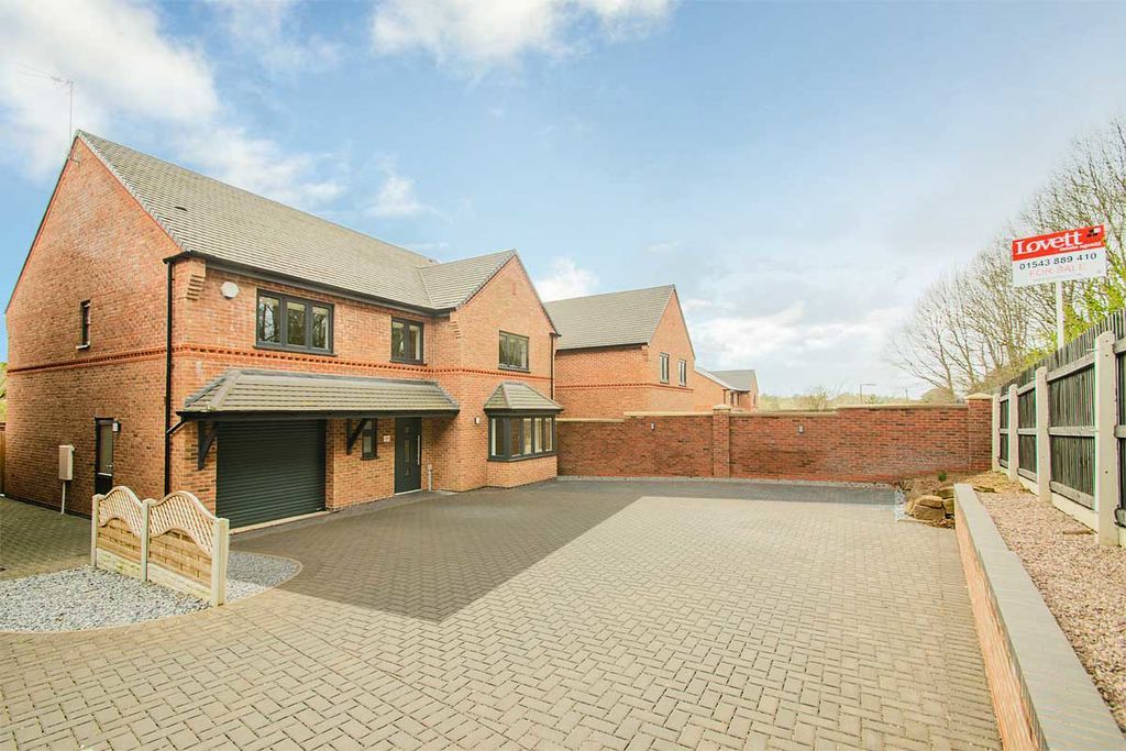 Property photo 1 of 34 Photo 32