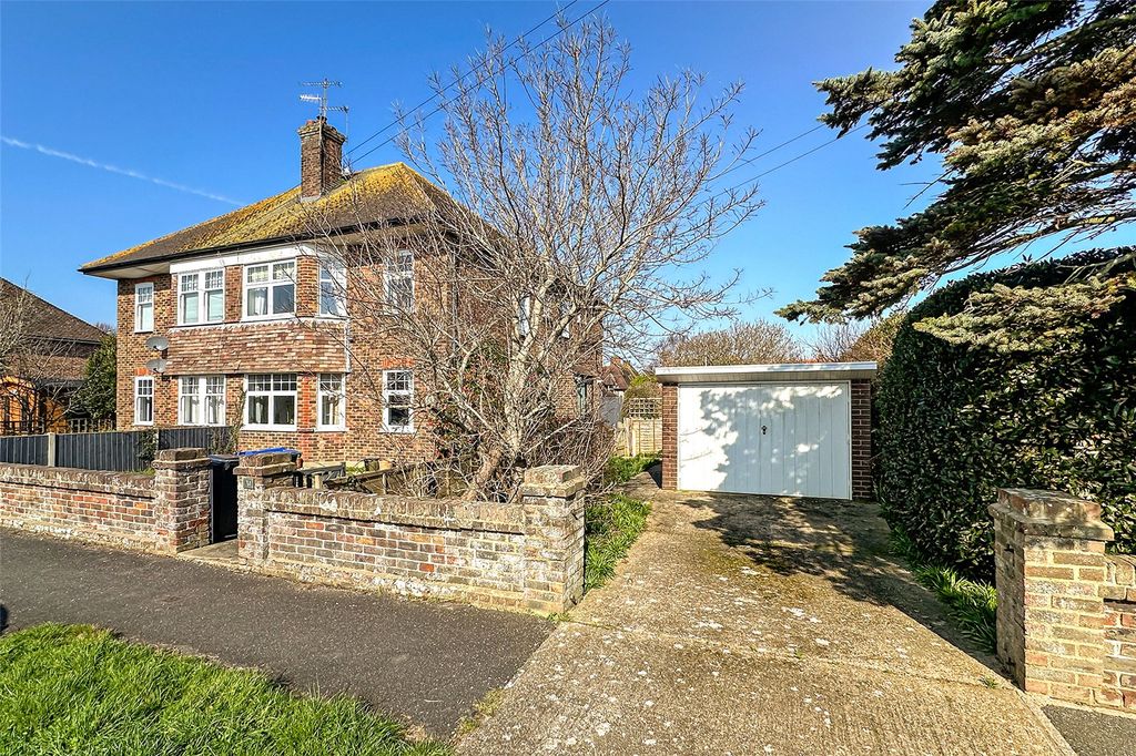 Property photo 2 of 11 Picture No. 19