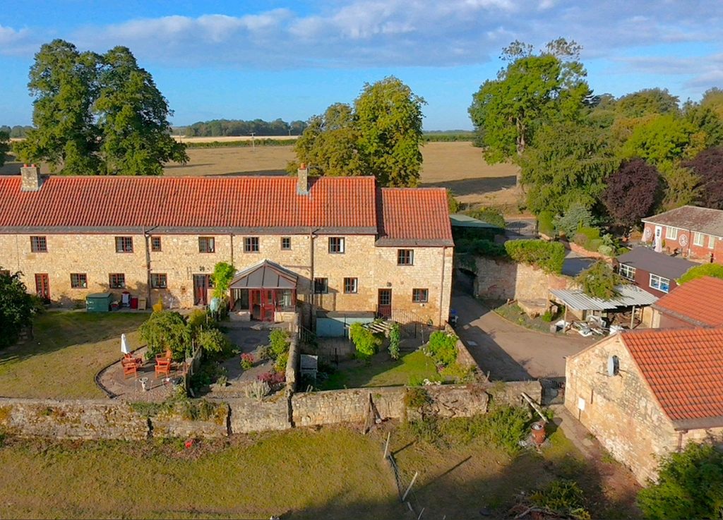 Property photo 2 of 31 Drone