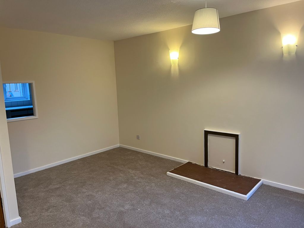 Property photo 2 of 8 Photo 02