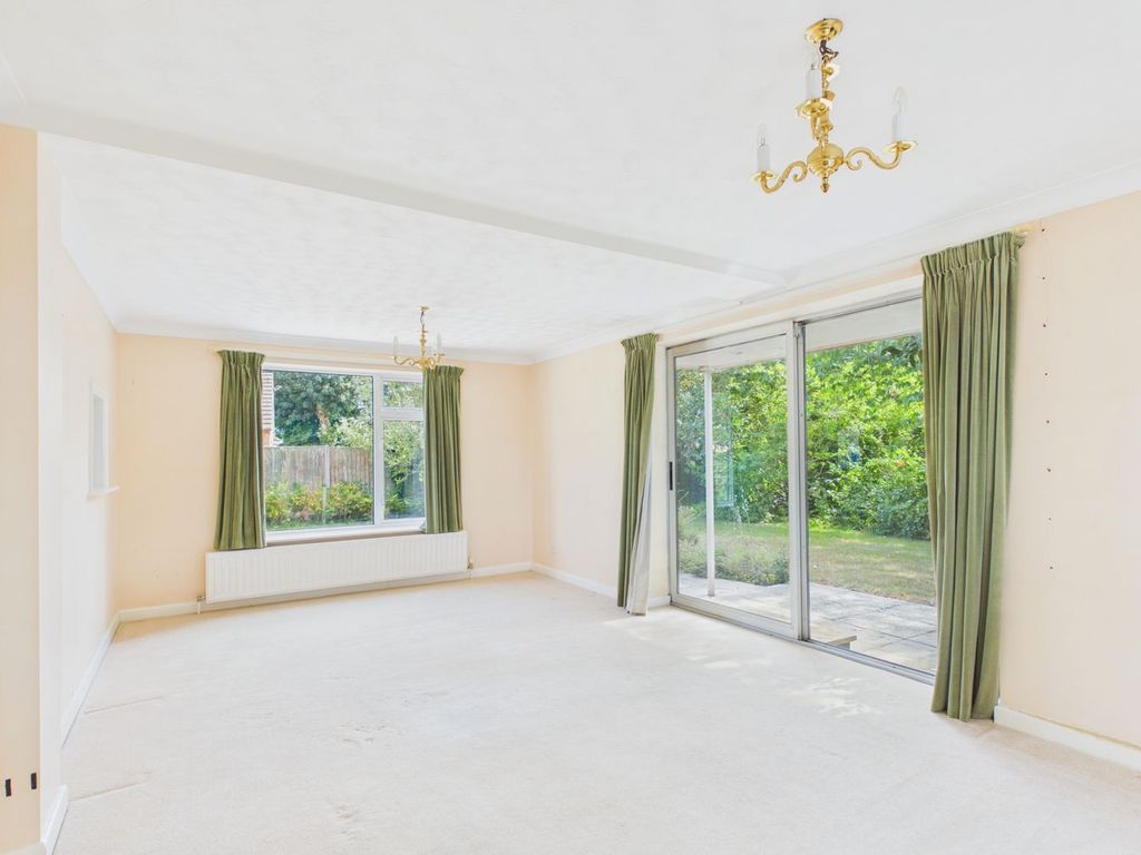 Property photo 3 of 19