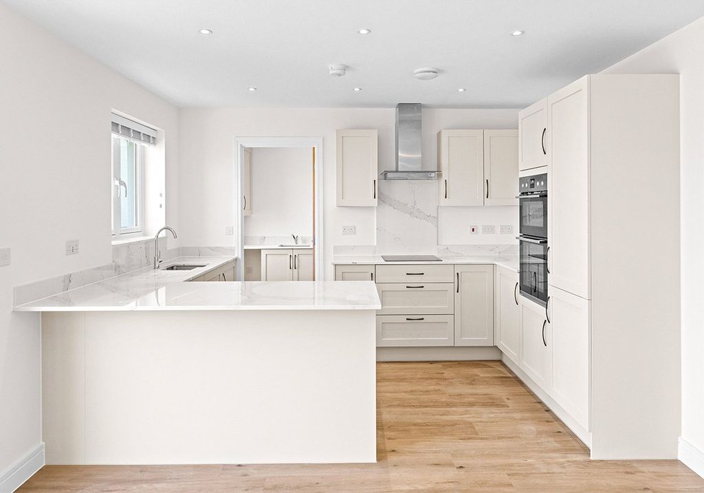 Property photo 2 of 6 Primrose Kitchen