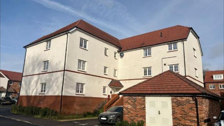 Additional image 13 of 2 bed flat for saleSparrow Gardens, Liphook GU30