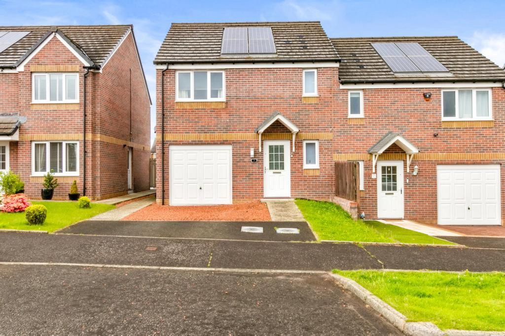 Property photo 1 of 30