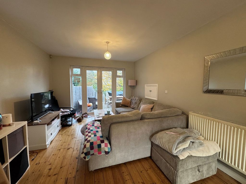 Property photo 3 of 11 Photo 17