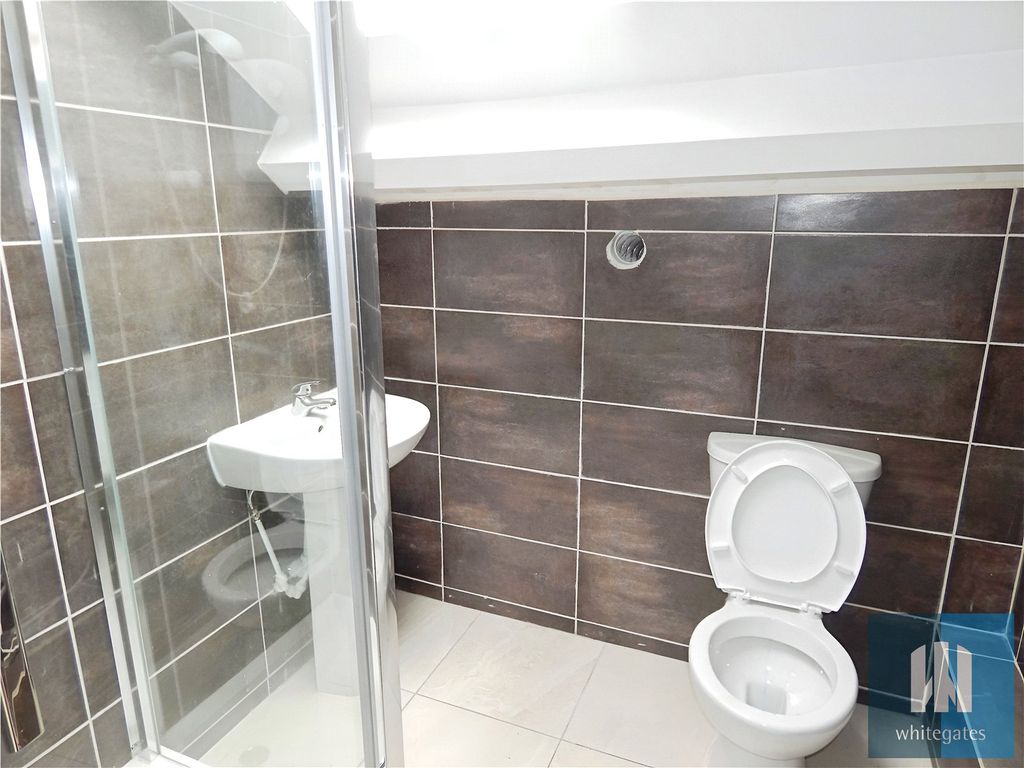 Property photo 3 of 8 Picture No. 15