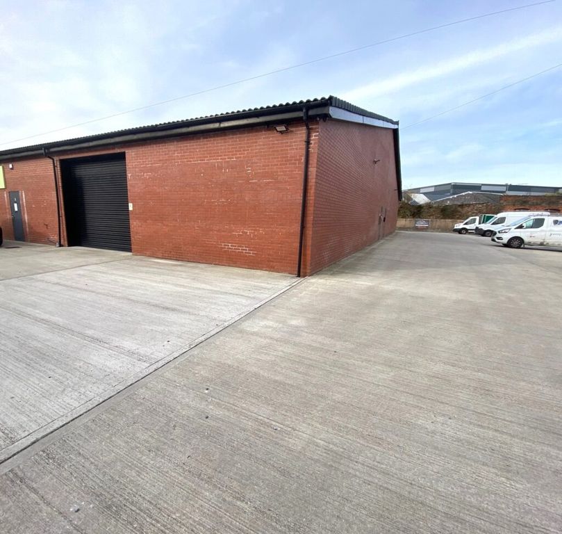 Property photo 1 of 5