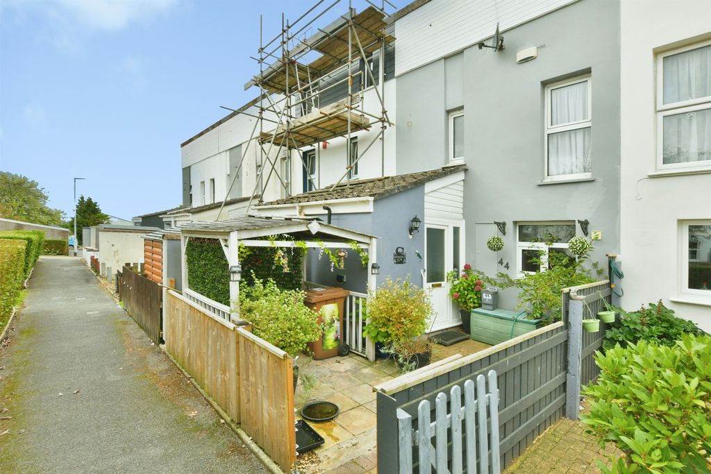 Property photo 1 of 20