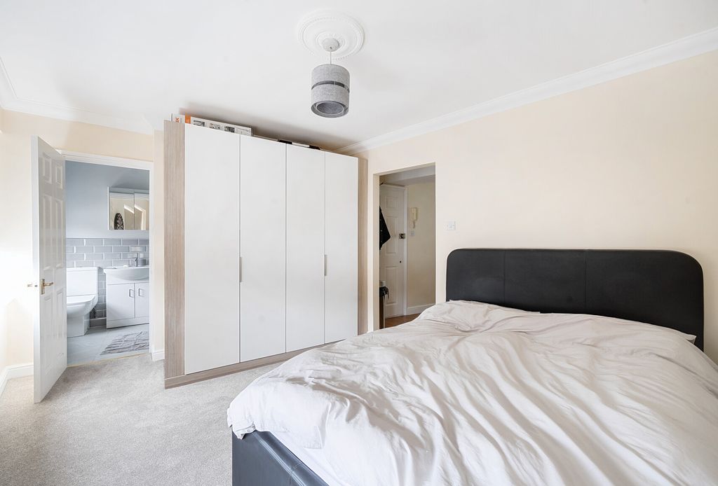 Property photo 1 of 9 1279747-13-6825E5...