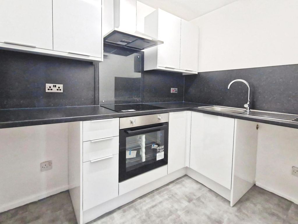 Property photo 2 of 8 Pbox-Img.Jpg
