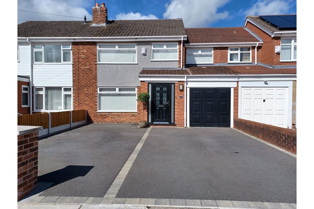 Property photo 1 of 16 Front View