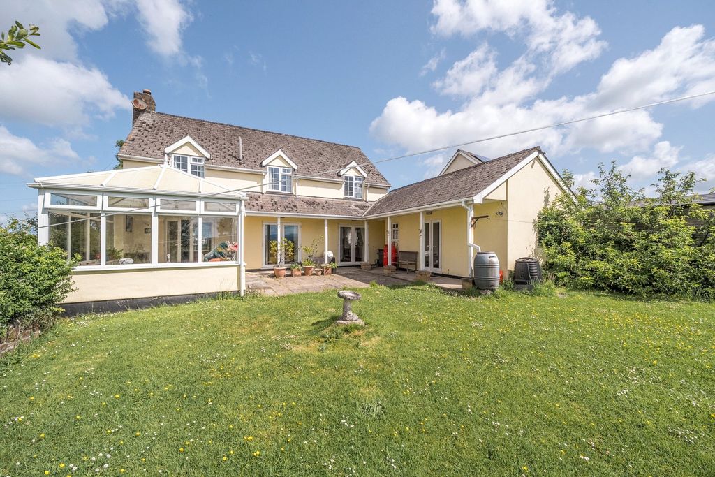Property photo 1 of 15 1 - Picture No. 16