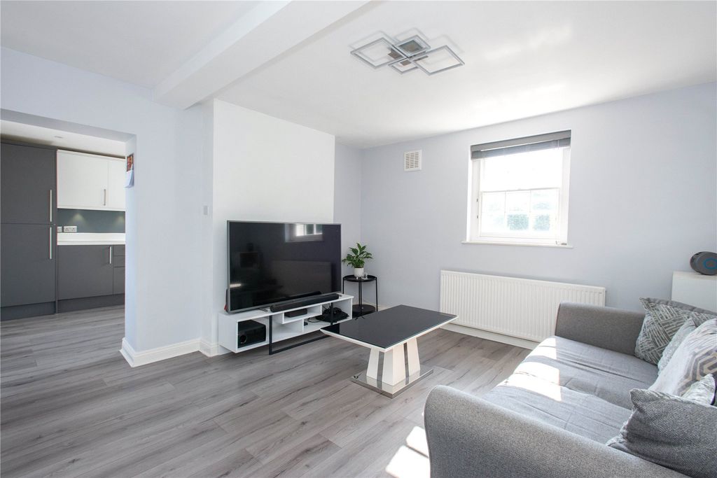 Property photo 2 of 10 Picture No. 09