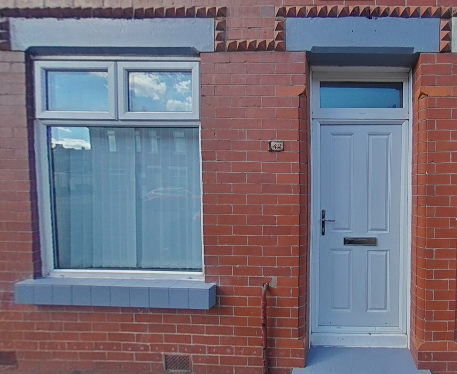 Property photo 1 of 11