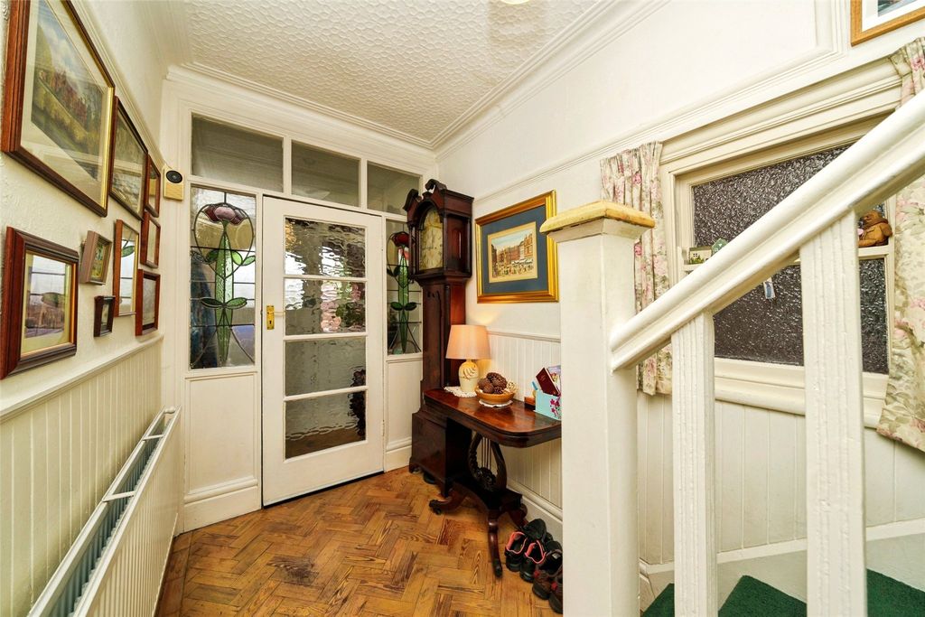 Property photo 3 of 17 Picture No. 51