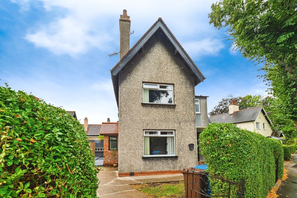 Property photo 1 of 15