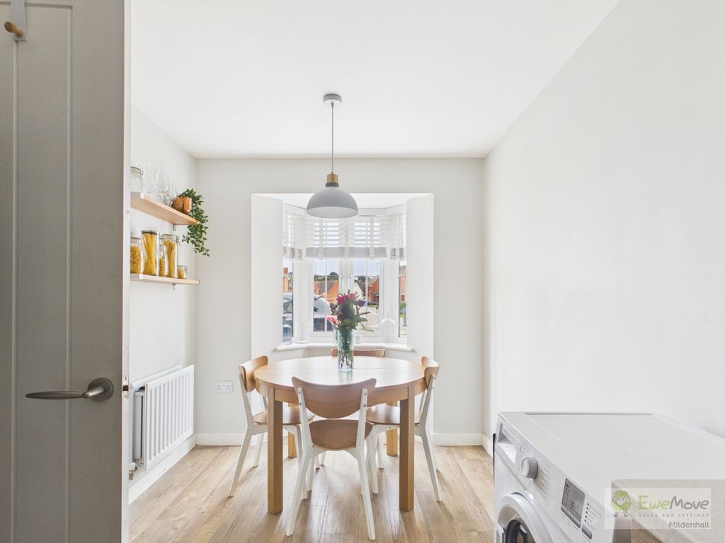 Property photo 3 of 14 Cam03603G0-Pr0057-Still006