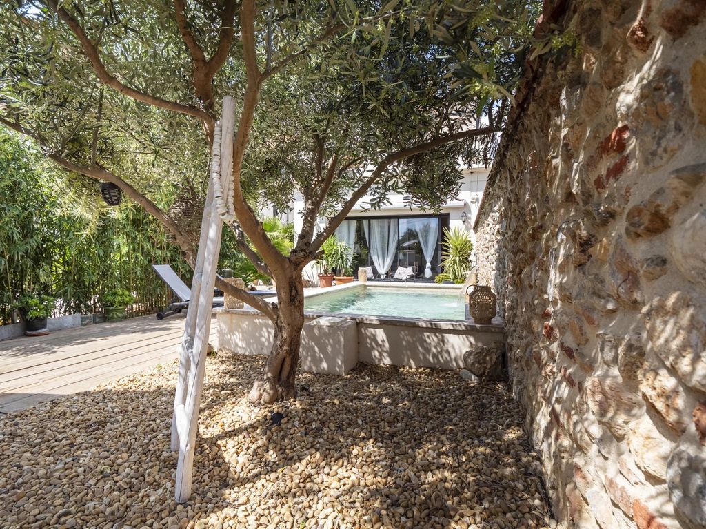 Property photo 3 of 25