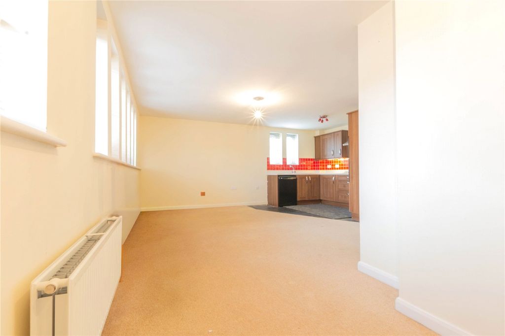 Property photo 3 of 15 Living Room Kitchen