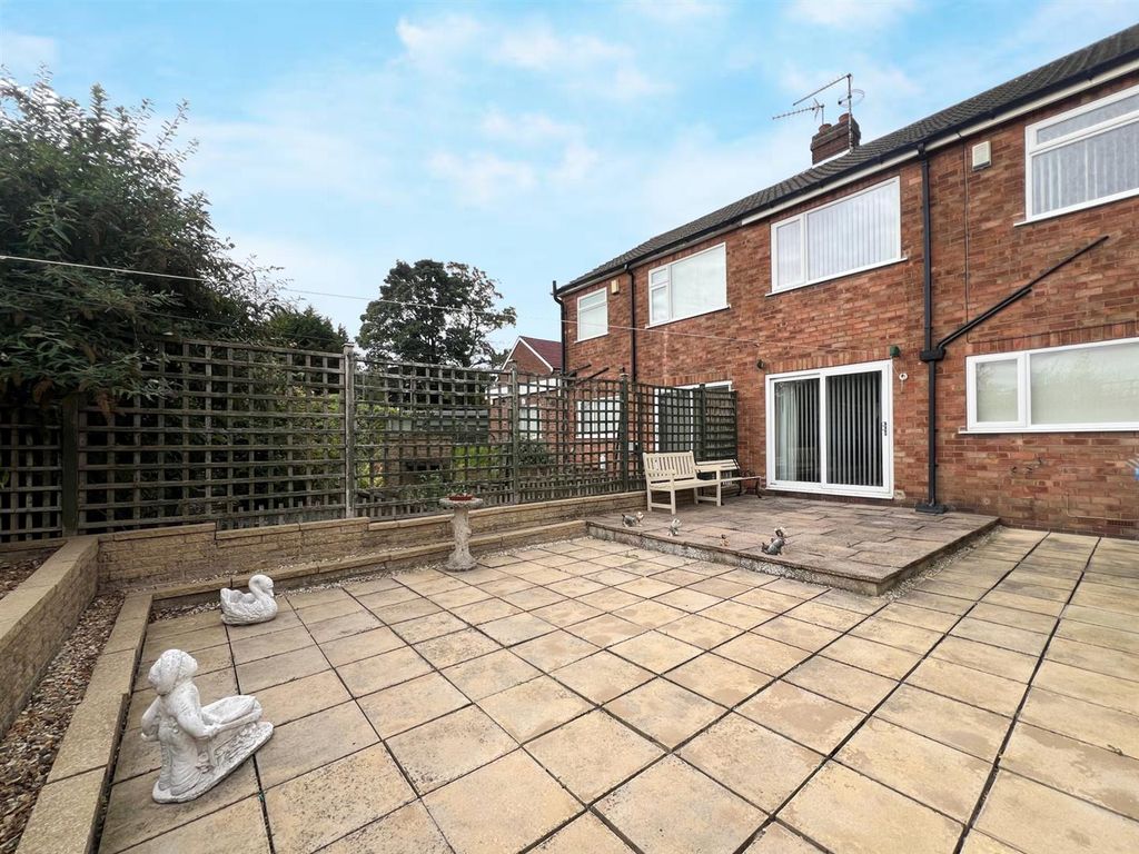Property photo 3 of 23