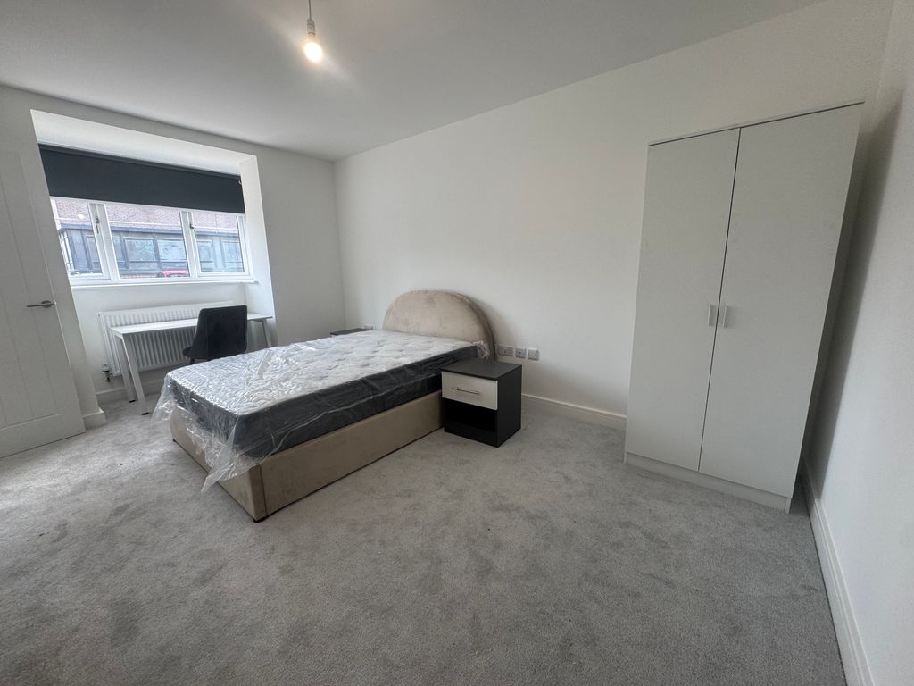 Property photo 1 of 4 Bedroom 2