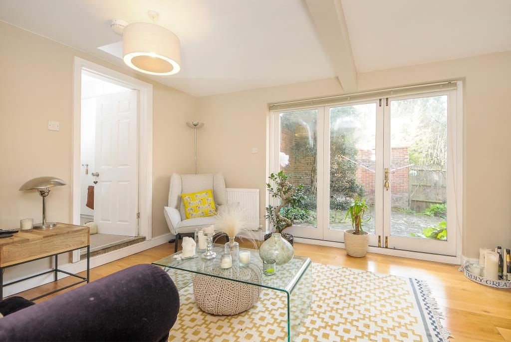 Property photo 1 of 7 Internal View