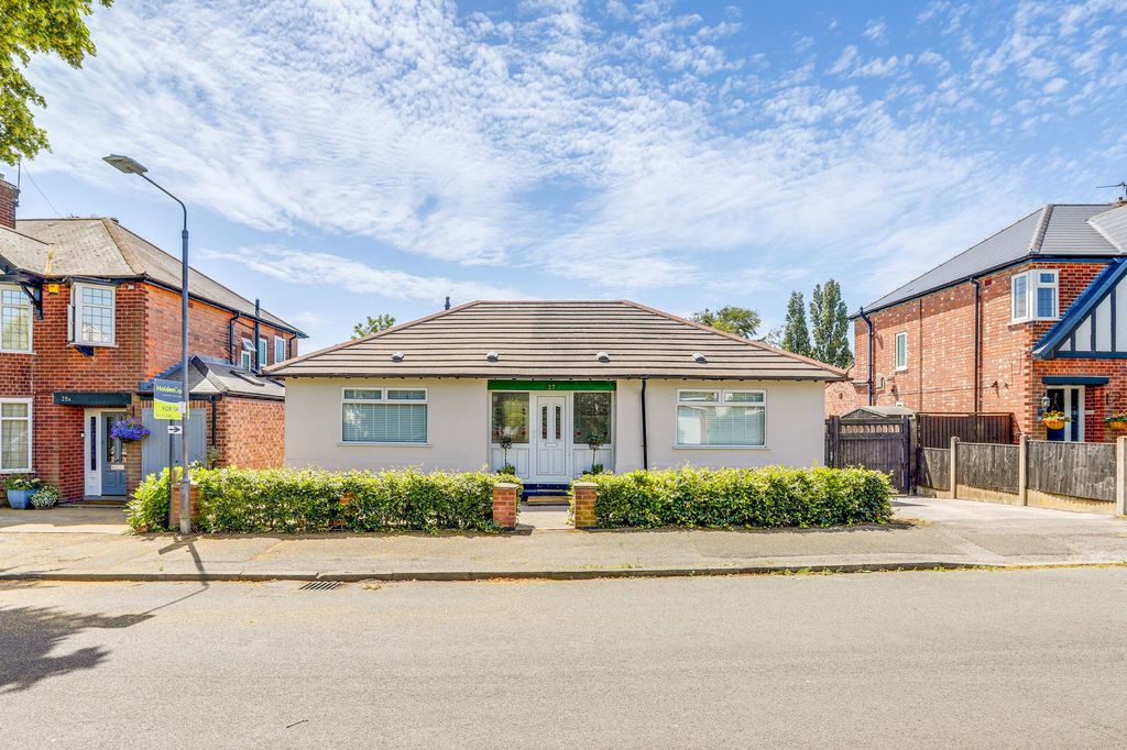 Property photo 1 of 26