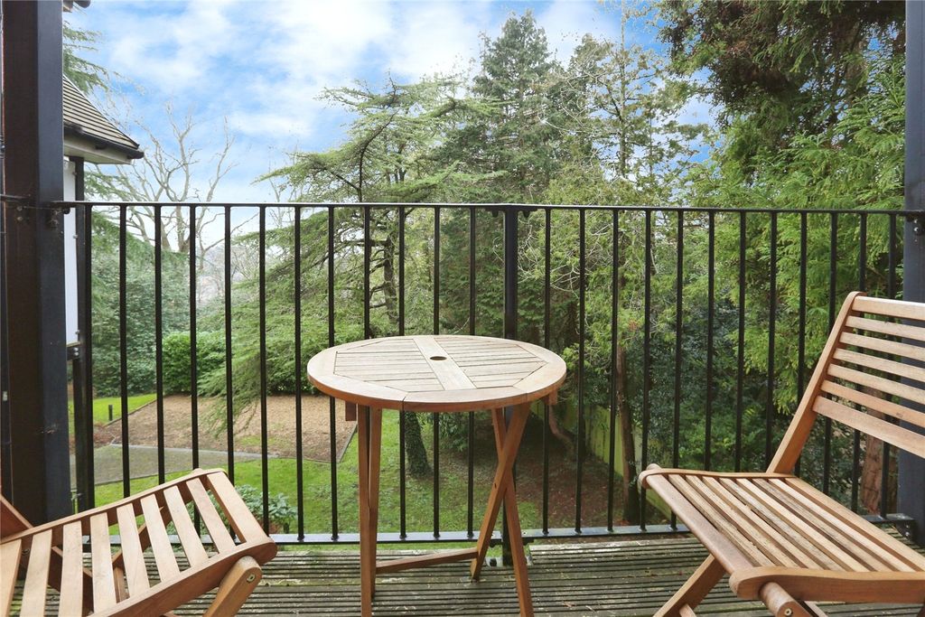 Property photo 2 of 13 Picture No. 10