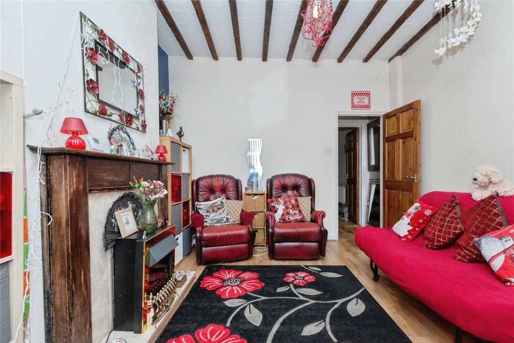 Property photo 2 of 12 Picture No. 04