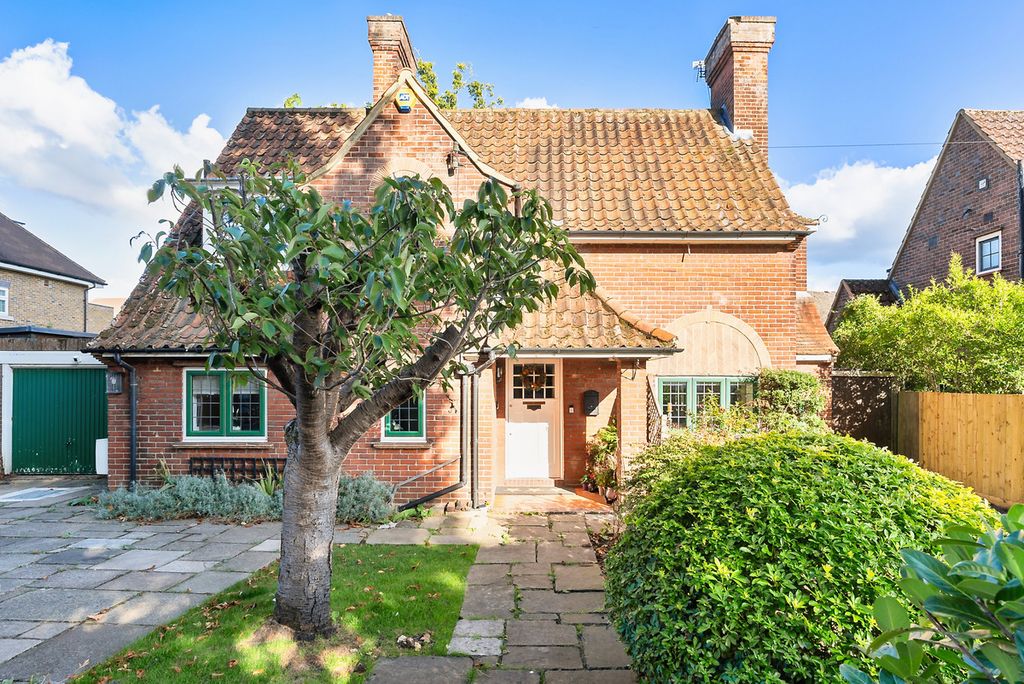 Property photo 1 of 45