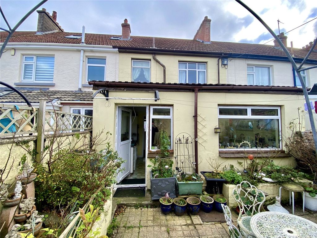 Property photo 3 of 22 Picture No. 17