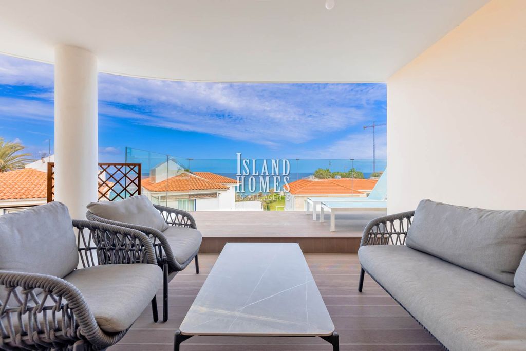 Property photo 1 of 28