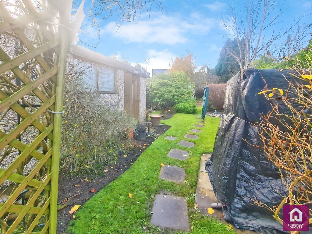 Property photo 2 of 16 Picture No. 17