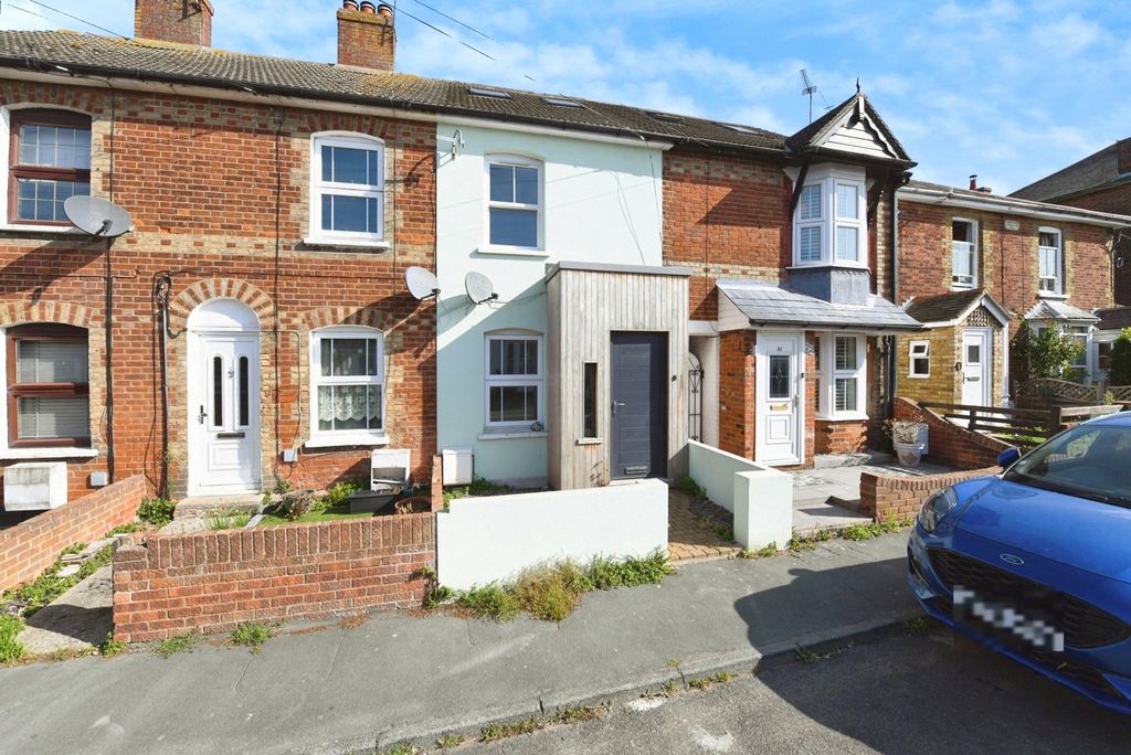 Property photo 3 of 16 Photo