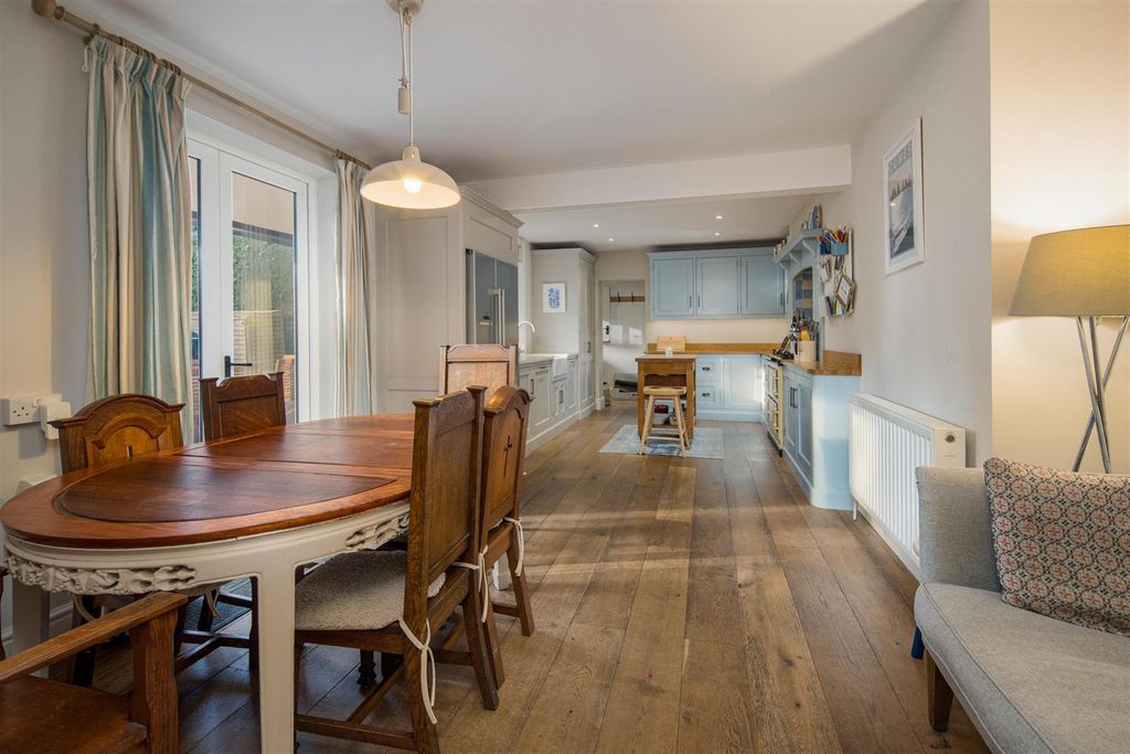 Property photo 3 of 26 2283-007-Websize.Jpeg