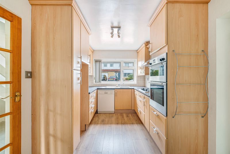 Property photo 3 of 19 Photo 6