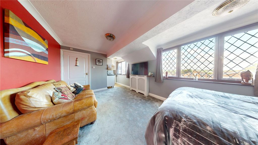 Property photo 2 of 9 Picture No. 02