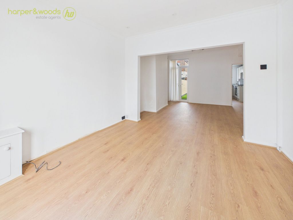 Property photo 3 of 24