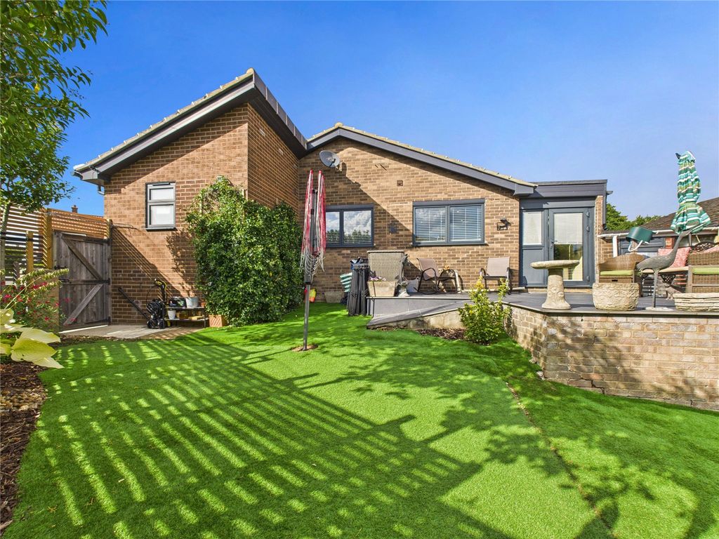 Property photo 3 of 17 Picture No. 15