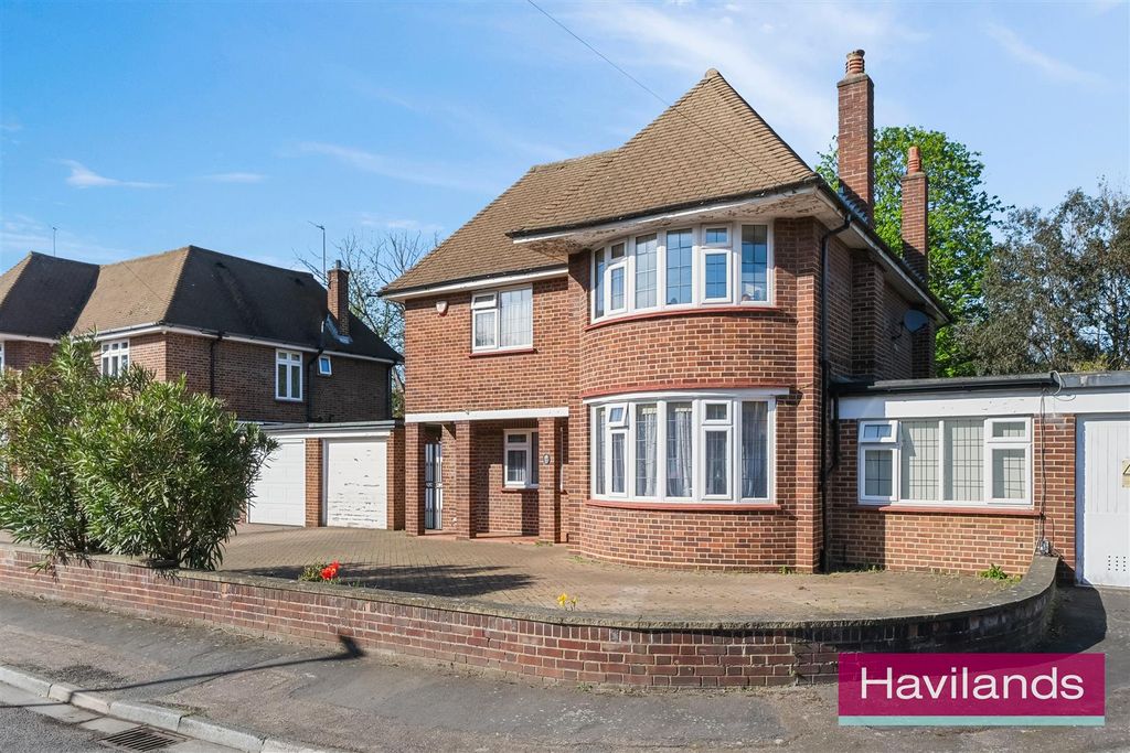 Property photo 1 of 12 Athole Gardens-12.Jpg