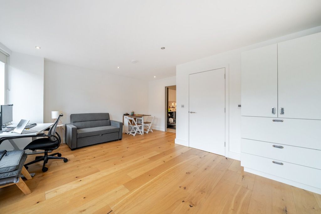Property photo 1 of 10 Picture No. 05