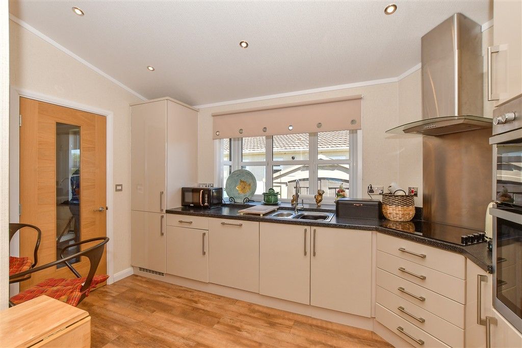 Property photo 1 of 10 Kitchen/Diner