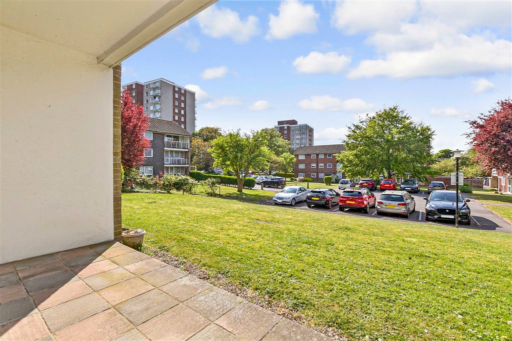 Property photo 2 of 15 Balcony / Terrace