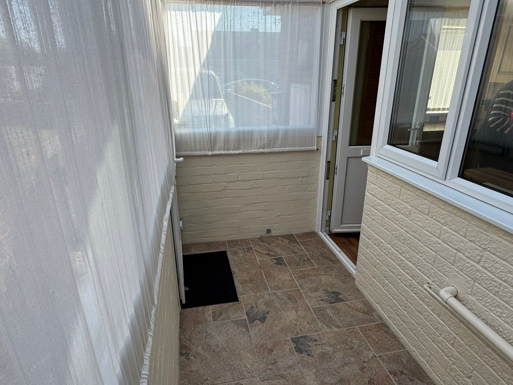 Property photo 3 of 13 Entrance 