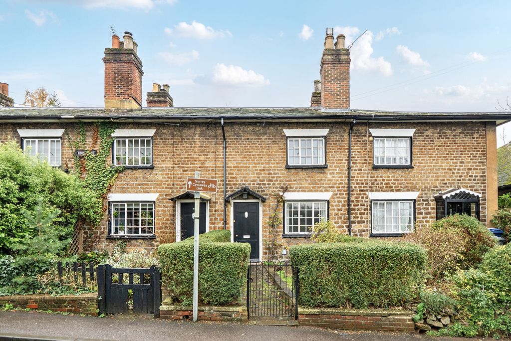 Property photo 1 of 18 1385968-3-6928435...