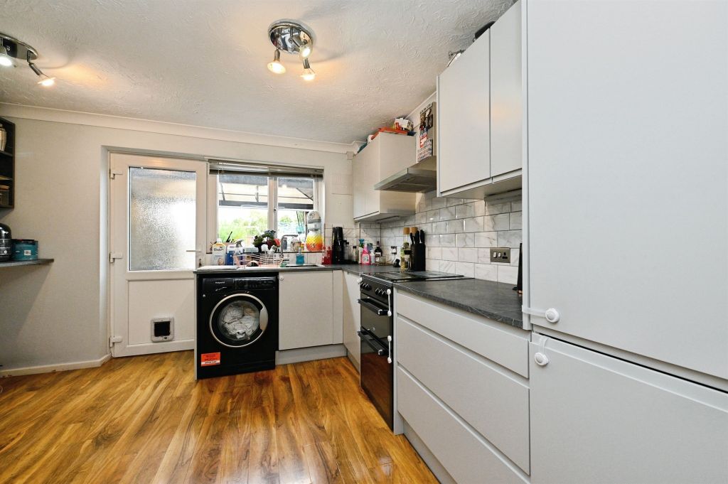 Property photo 3 of 16