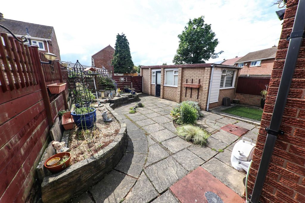 Property photo 3 of 21 Rear Garden