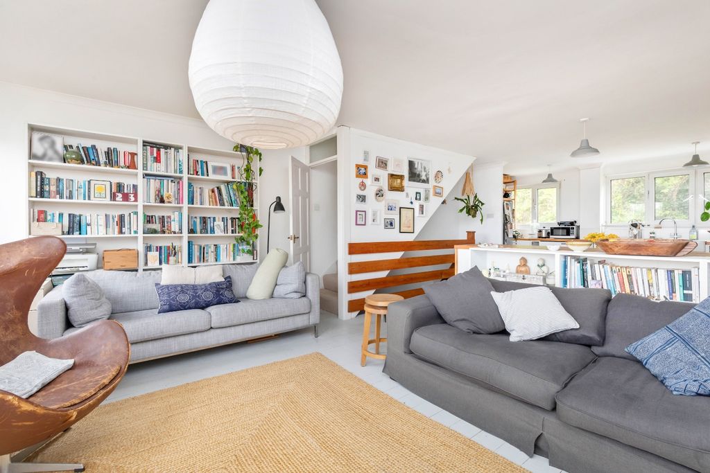 Property photo 3 of 17 5010534