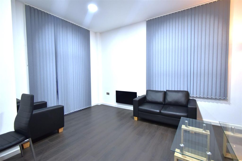 Property photo 3 of 8