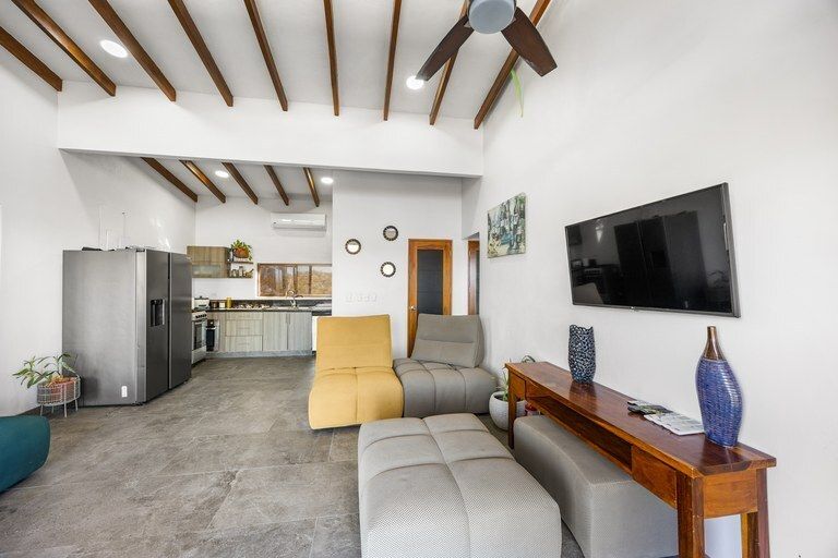 Property photo 2 of 13 <Alttext/>